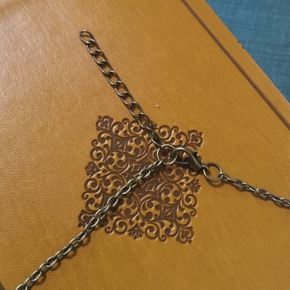 Tribal Spike Necklace - Picture 3 of 4