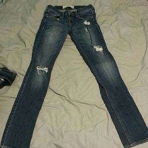 Sale!! Womens hollister 1R straight jeans .