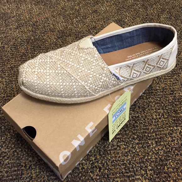 toms woven shoes