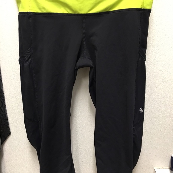 LuLulemon Capris!!!!
