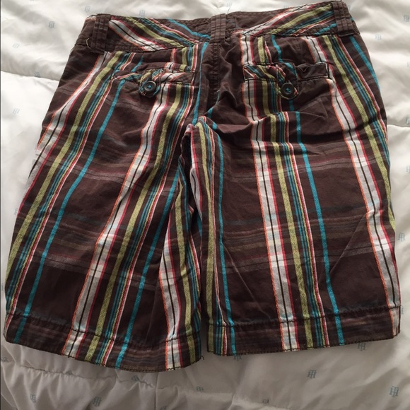 Shorts - Picture 3 of 3