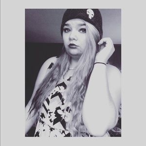 Meet your Posher, Courtney