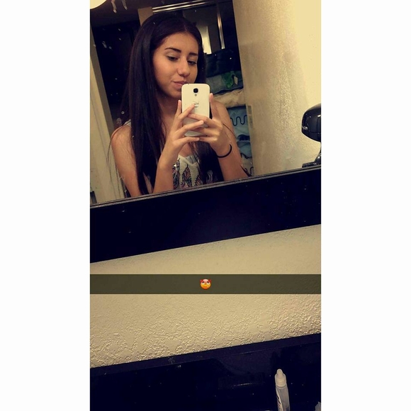 Meet your Posher, Maria - Picture 1 of 1