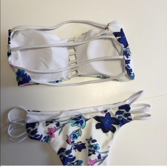 Floral strapless bikini - Picture 3 of 3