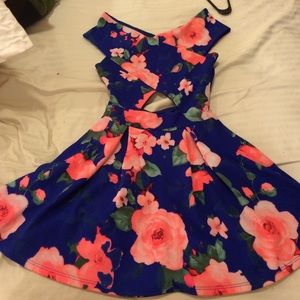 Floral print mini dress