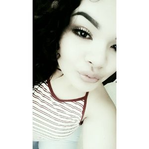 Meet your Posher, Natalie