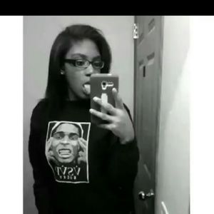 Meet your Posher, Demetria