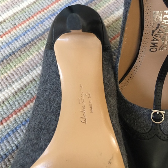 Salvatore Ferragamo pumps - Picture 2 of 3
