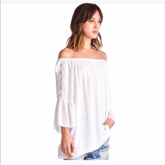 Gorgeous White Flowy Boho Bell Sleeve Top - Picture 3 of 4