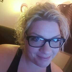 Meet your Posher, Cassondra