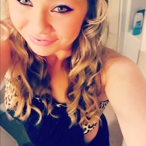 Meet your Posher, Vanessa