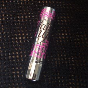 Benefit fake up concealer