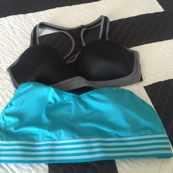 2 sports bras