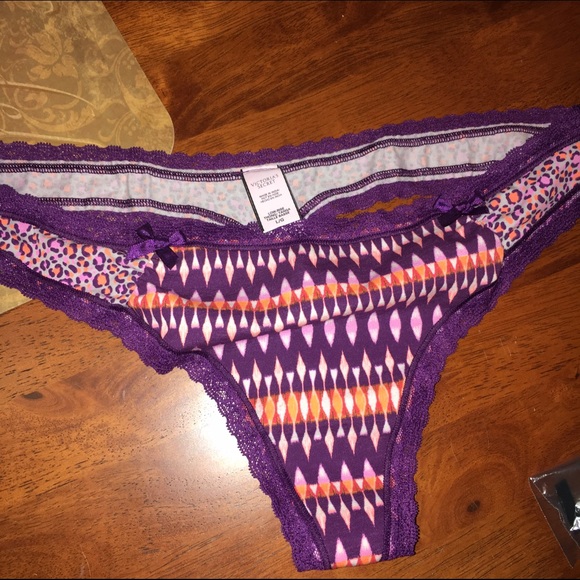 🎉HP🎉 Ruched Front Thong - Picture 3 of 3