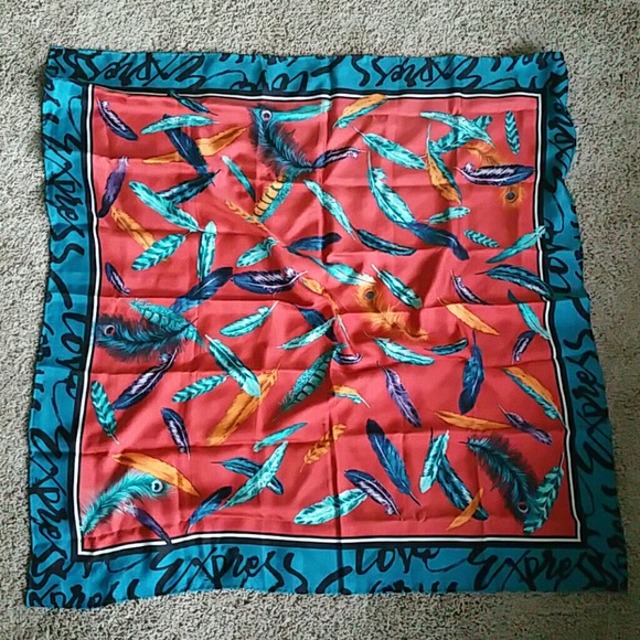 Express scarf