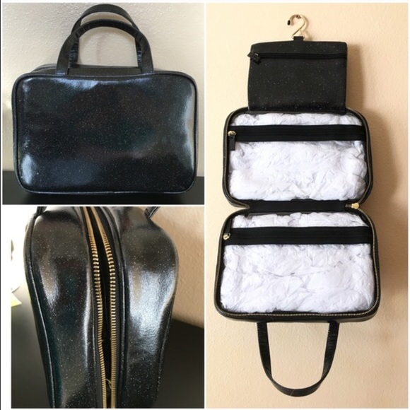Victoria Secret Hanging Travel Bag Victoria Secret Hanging Travel Bag