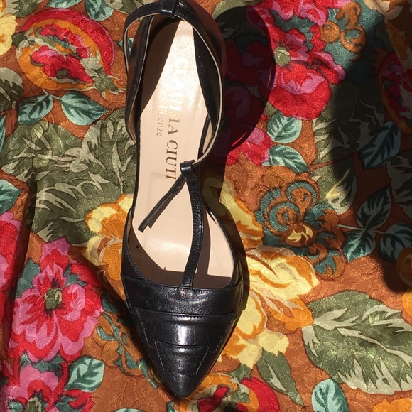 Size 7.5 black Claudia ciuti heels