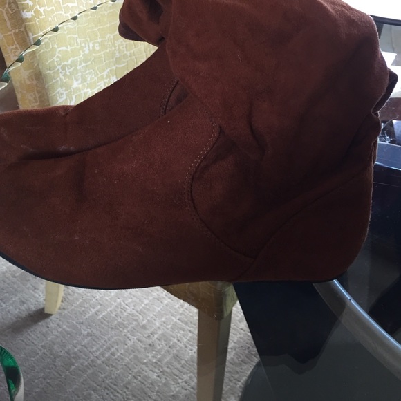 Rust color slouch boot - Picture 2 of 4