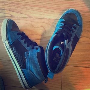 SOLD! Sean white skate shoes.