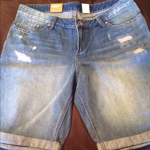 NWT Denim Boyfriend Fit Shorts