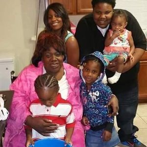 Meet your Posher, Alisa