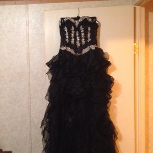 Black prom dress