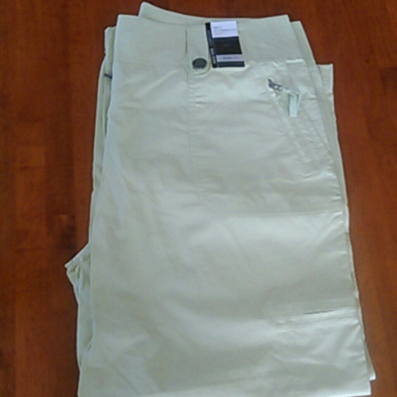Capris - Picture 2 of 4