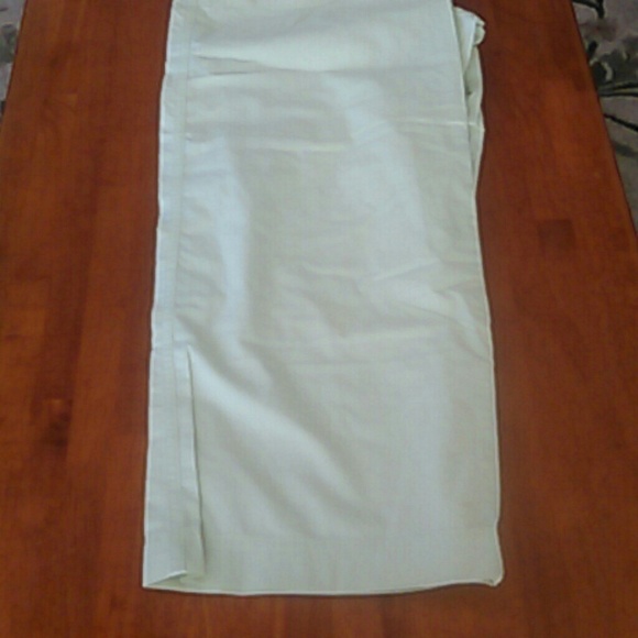 Capris - Picture 4 of 4