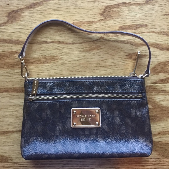 Michael Kors Handbags - MICHAEL KORS MINI BAG