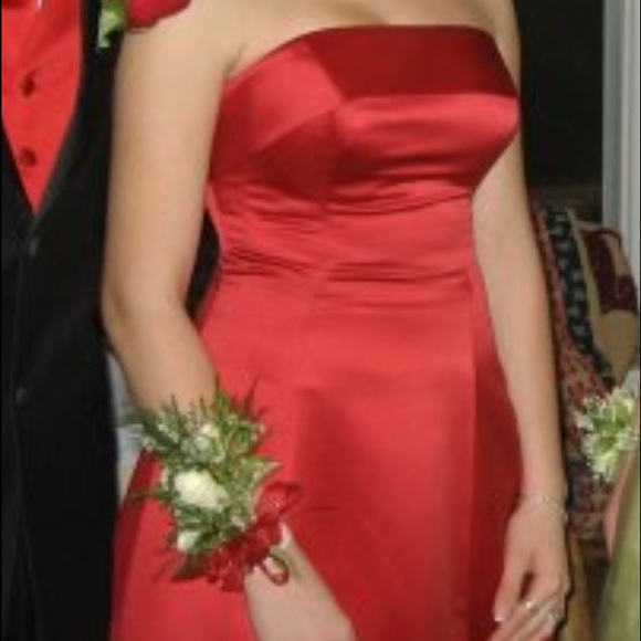 Classic prom gown in crimson