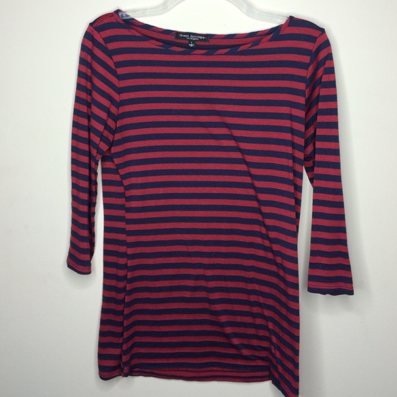 Navy and Red, quarter sleeve top.
