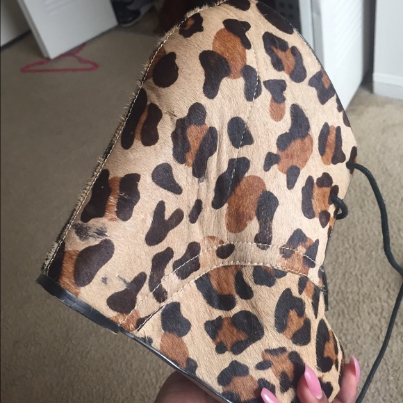 Cheetah print wedges - Picture 3 of 4