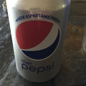 Meet your Posher, Debhora