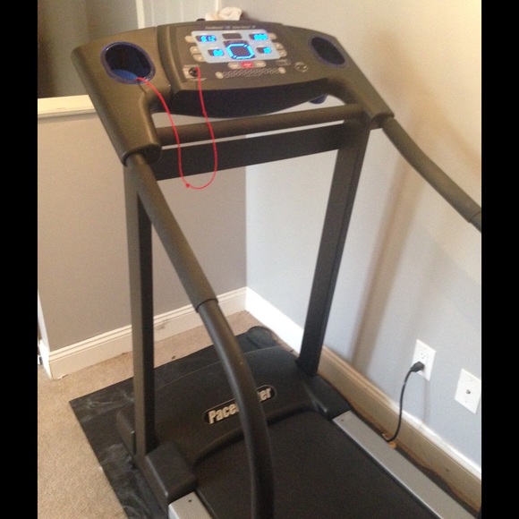 2nd Wind Pacemaster Treadmill - Picture 2 of 4