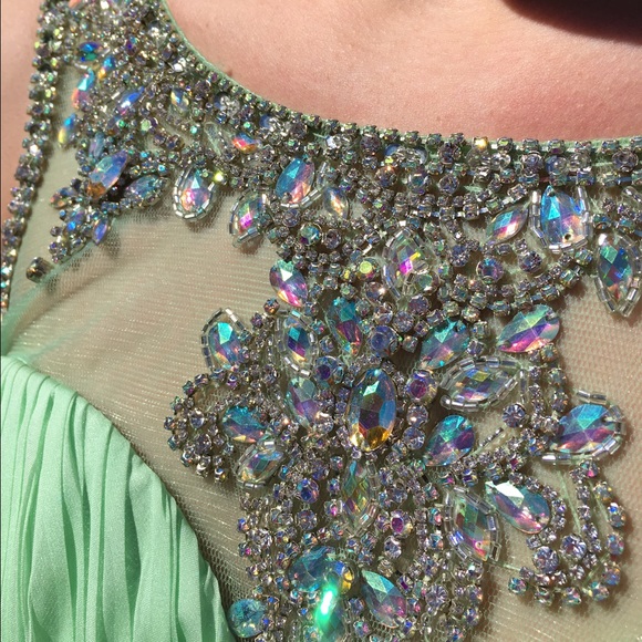 Prom dress - Picture 4 of 4
