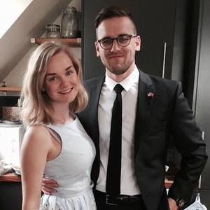 Meet your Posher, Siri