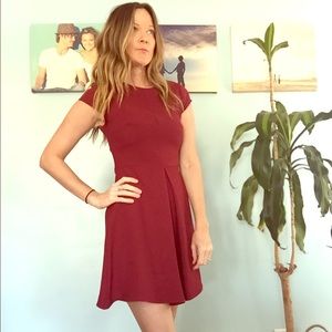 Price ⬇️ Maroon Skater Dress- Super flattering!