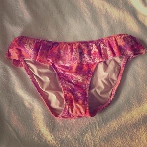 Vix flirty bikini bottom!