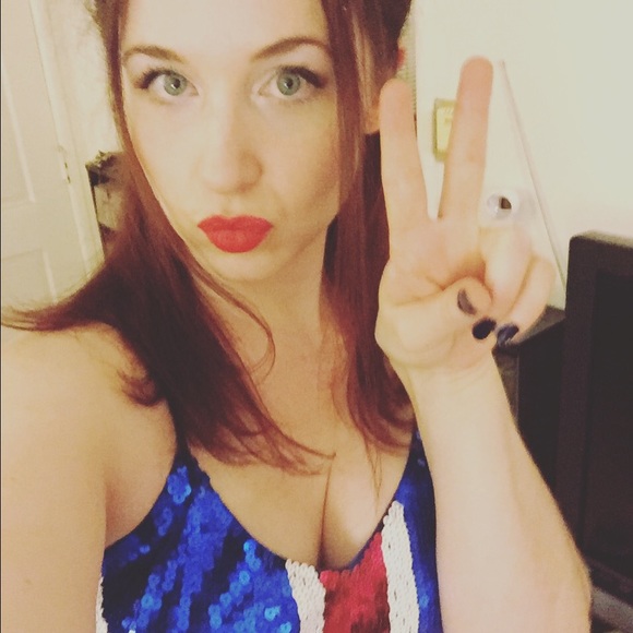 Meet your Posher, Bobbye Jo - Picture 4 of 4