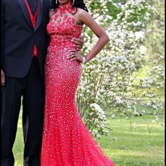 Red prom dress