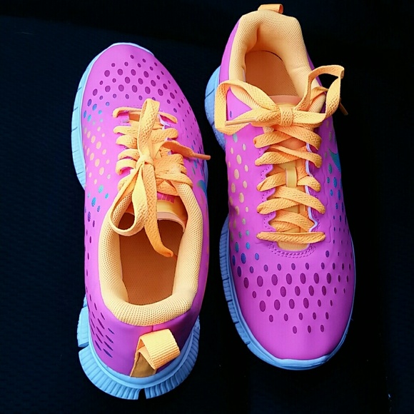 {Nike} Free Express pink running shoes sz 7 - Picture 2 of 4
