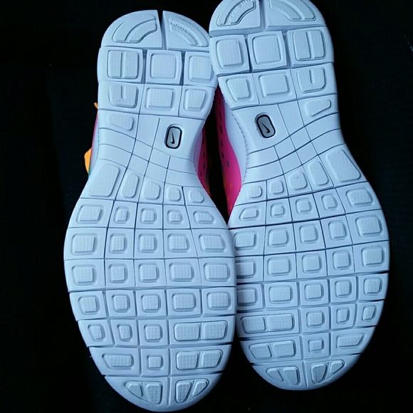 {Nike} Free Express pink running shoes sz 7 - Picture 3 of 4
