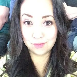 Meet your Posher, Jacqueline