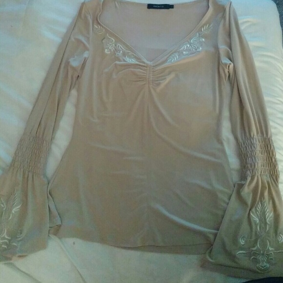Long sleeve shirt