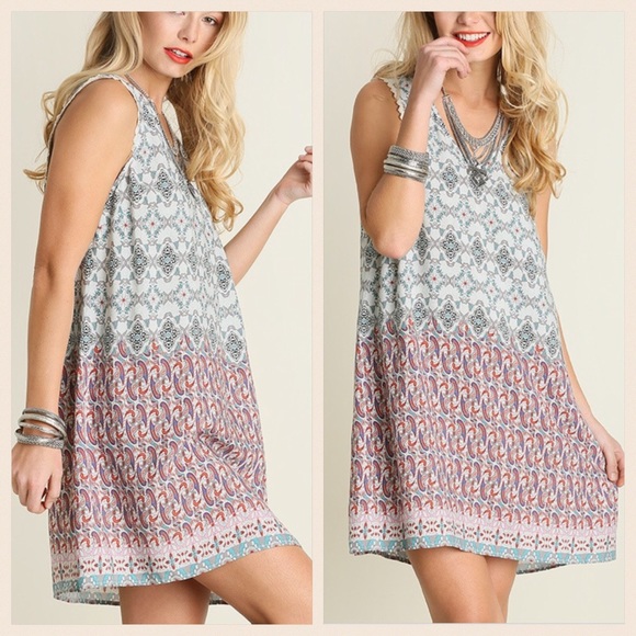 Sleeveless Printed Dress - Picture 2 of 2