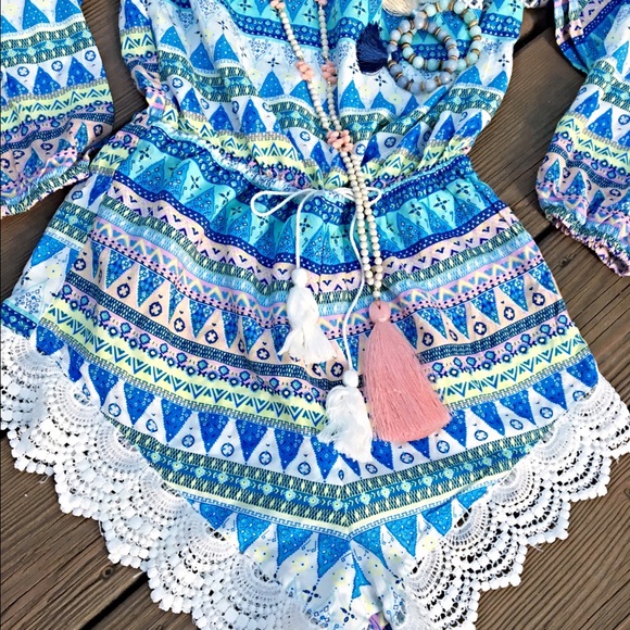 Gorgeous spring color off shoulder romper!👠last 1 - Picture 3 of 4