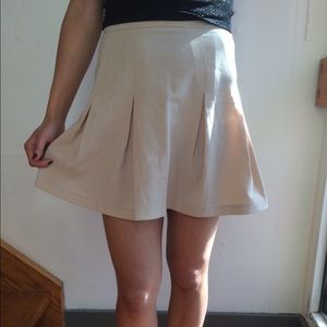 Pleated beige high waisted skirt