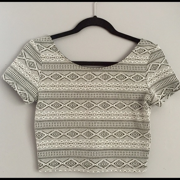 Crop Top - Picture 2 of 4