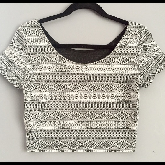 Crop Top - Picture 3 of 4