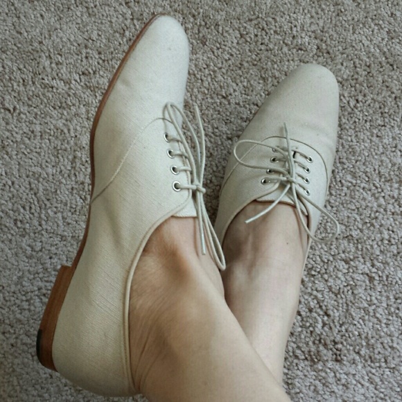 Authentic Manolo Blahnik shoes - Picture 3 of 4